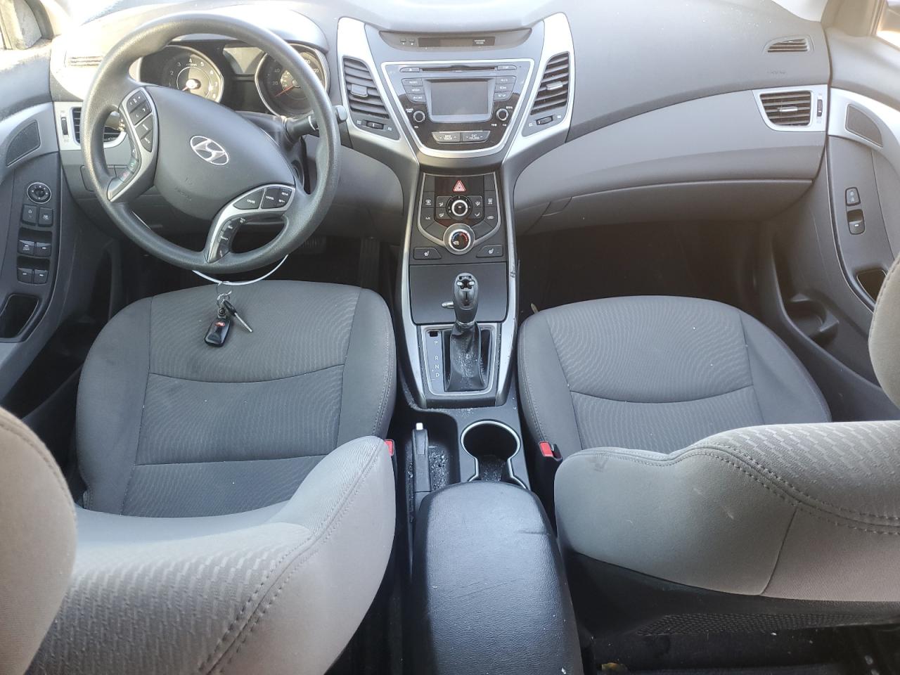 2014 Hyundai Elantra - Image 8