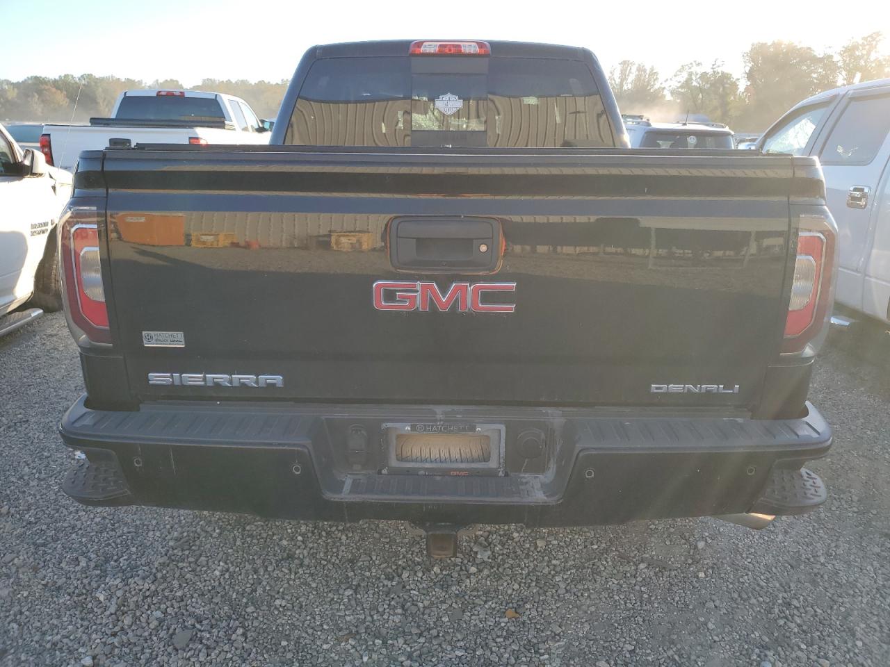 3GTU2PEJ3JG331240 2018 GMC Sierra K1500 Denali