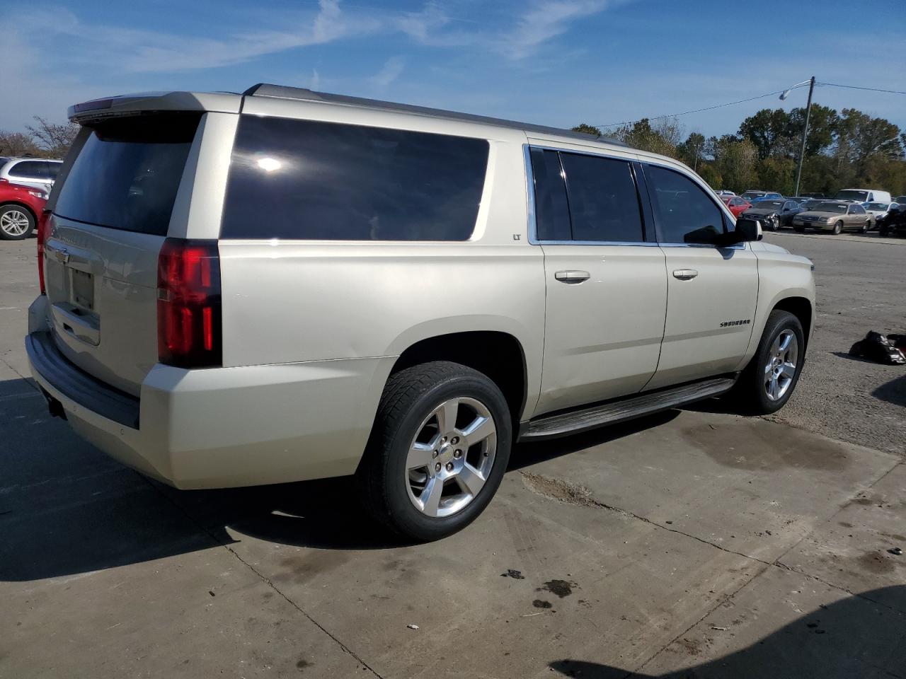 2015 Chevrolet Suburban - Image 3