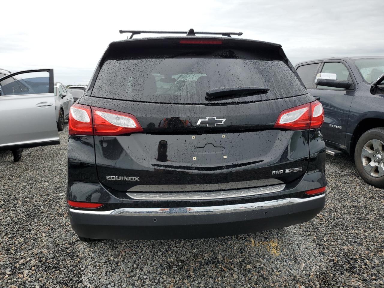 3GNAXMEV3JL316385 2018 Chevrolet Equinox Premier