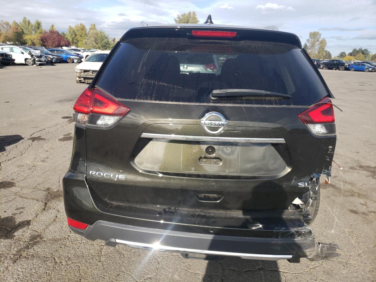 2017 Nissan Rogue S VIN: JN8AT2MV6HW016116 Lot: 76142524