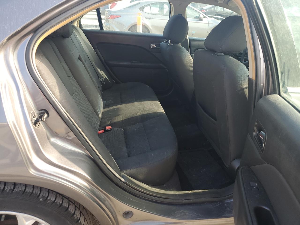2012 Ford Fusion - Image 10