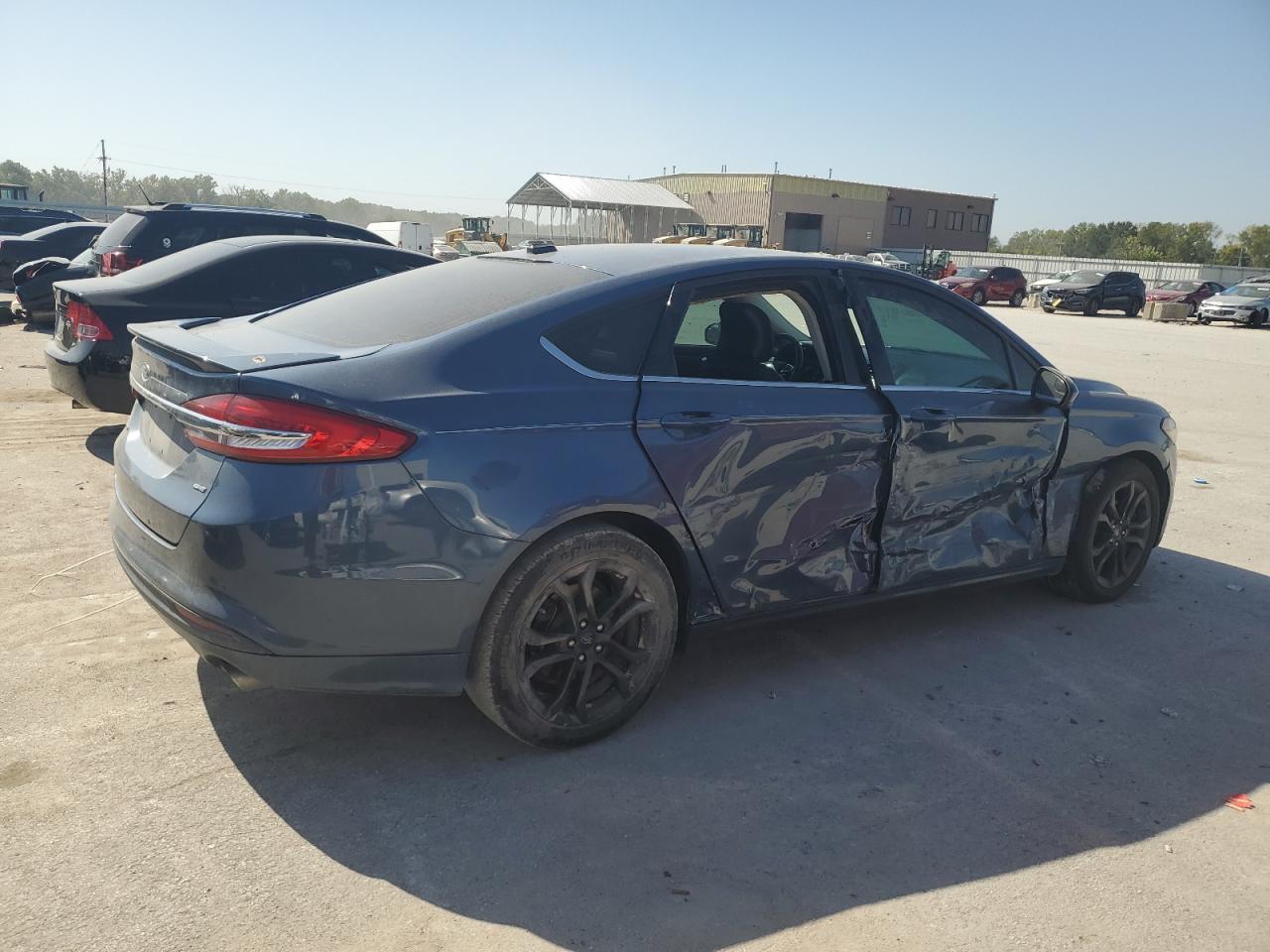 VIN 3FA6P0HD4JR260261 2018 FORD FUSION no.3