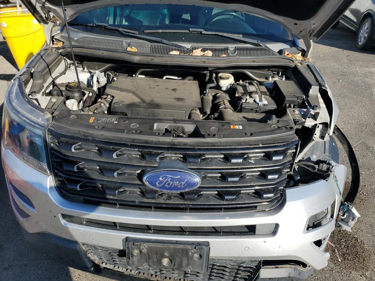2016 Ford Explorer - Image 12