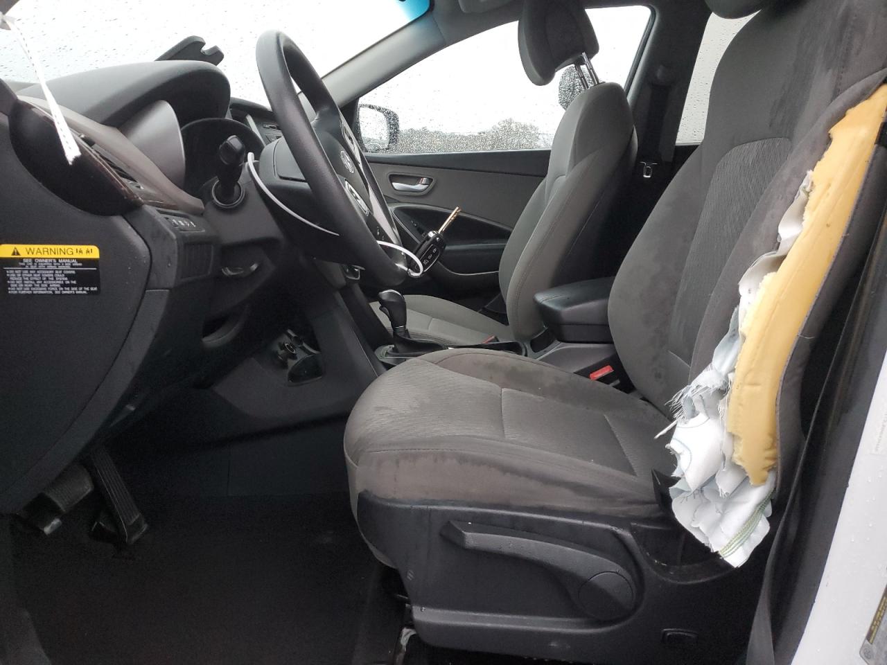 2017 Hyundai Santa Fe - Image 7