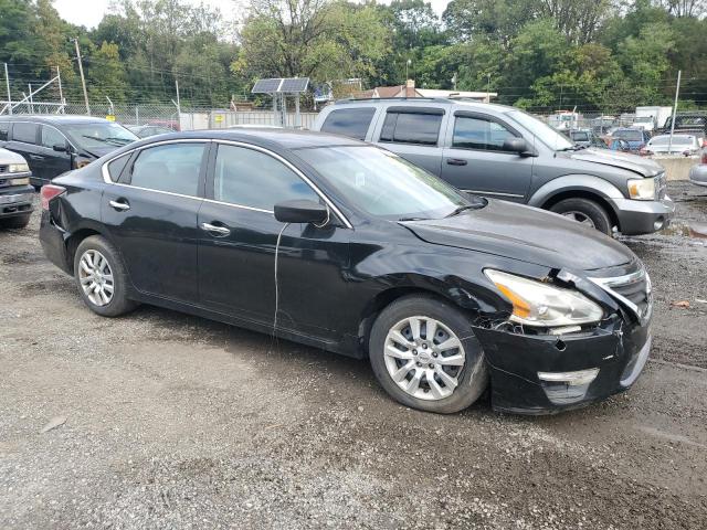 Sedans NISSAN ALTIMA 2015 Czarny