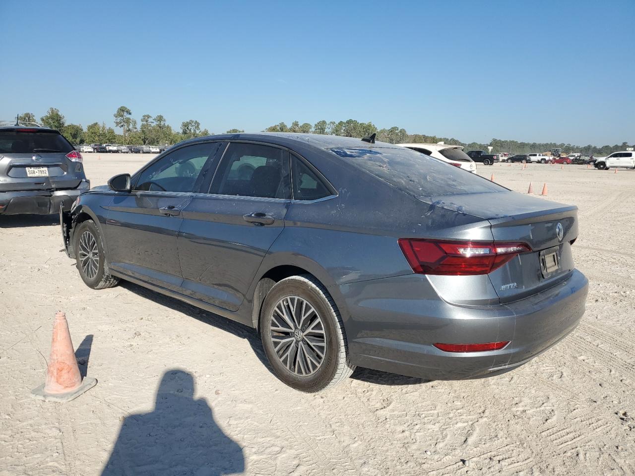 2021 Volkswagen Jetta - Image 2