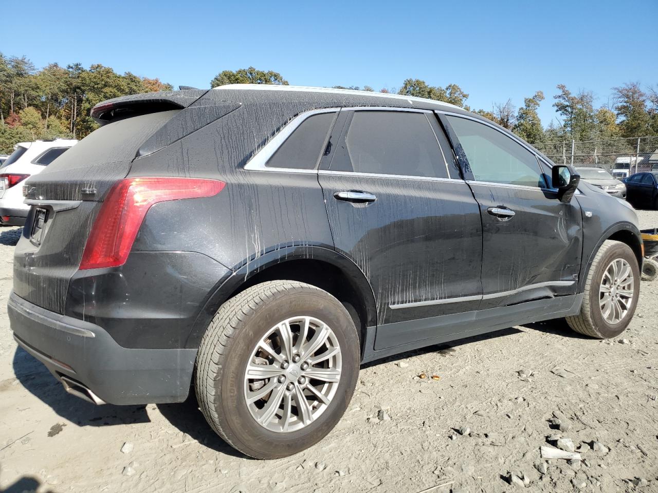 2017 Cadillac XT5 - Image 3