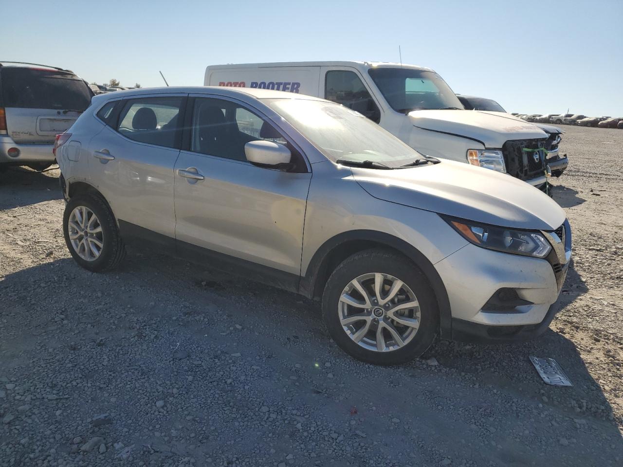 2021 Nissan Rogue - Image 4