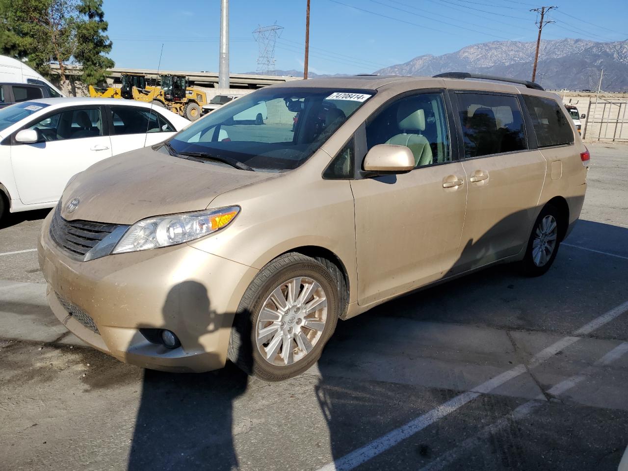 2012 Toyota Sienna - Image 1