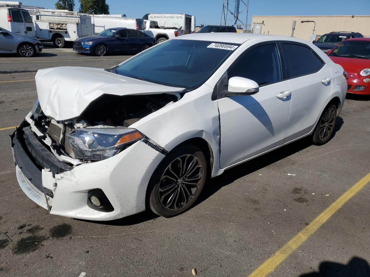 5YFBURHE2FP326933 2015 TOYOTA COROLLA - Image 1