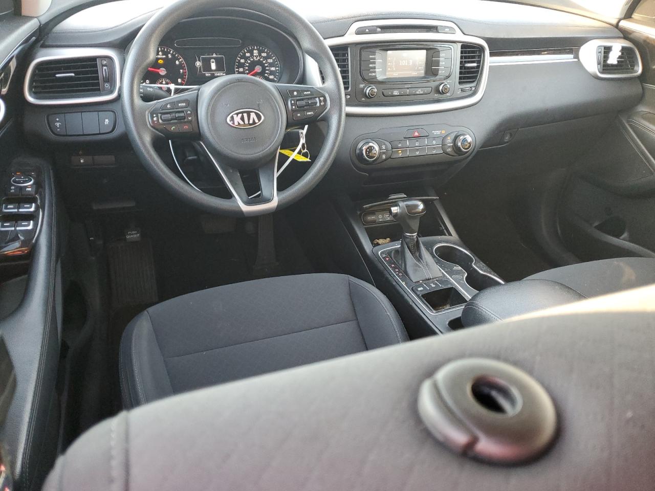 2017 Kia Sorento - Image 8