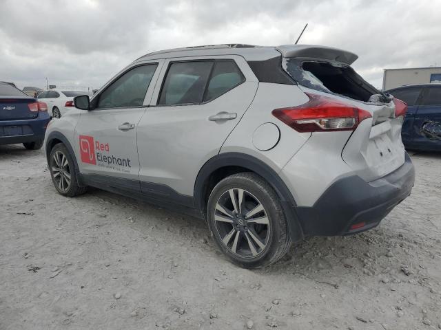  NISSAN KICKS 2018 Серебристый
