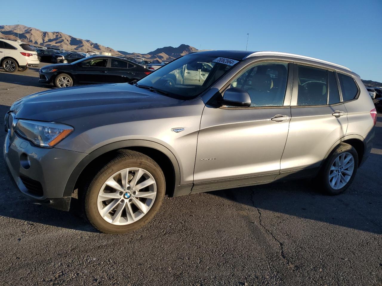 VIN 5UXWX9C59G0D80324 2016 BMW X3 no.1