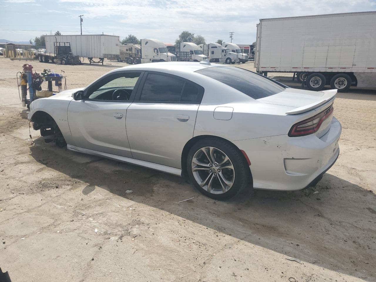 2020 Dodge Charger - Image 2