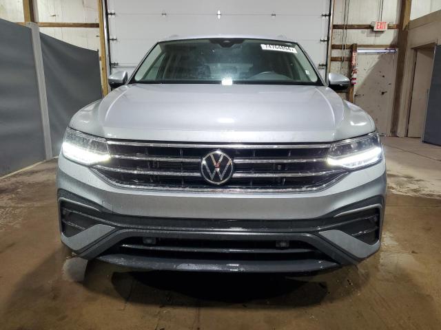  VOLKSWAGEN TIGUAN 2023 Srebrny
