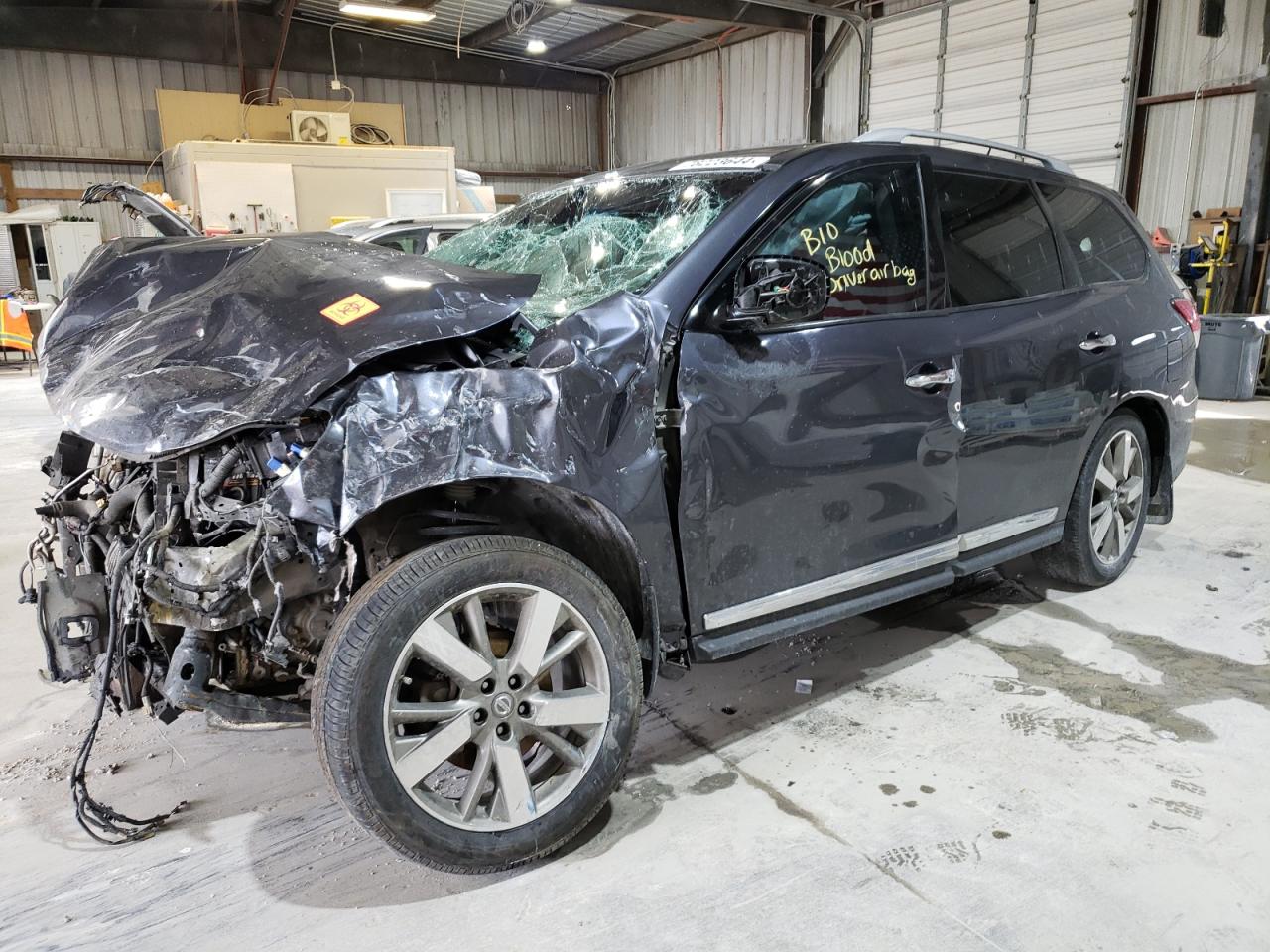 2014 Nissan Pathfinder S for Sale in Rogersville, MO - All Over