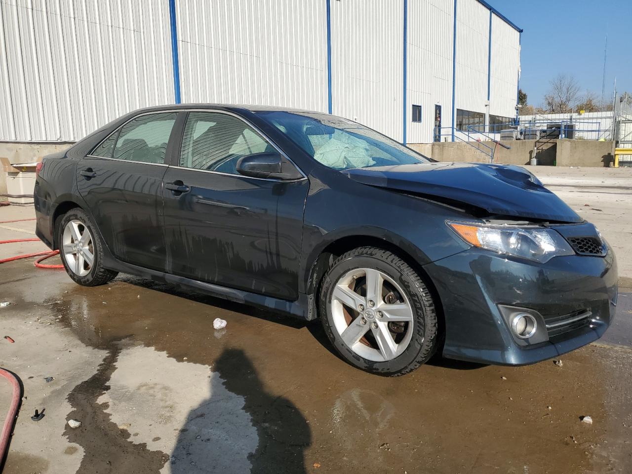 VIN 4T1BF1FK0EU381527 2014 TOYOTA CAMRY no.4