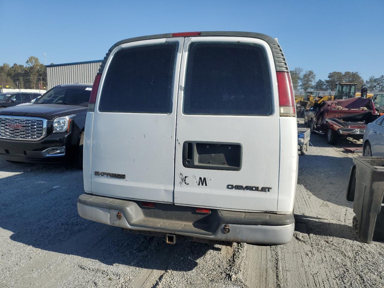 2001 Chevrolet Express - Image 6