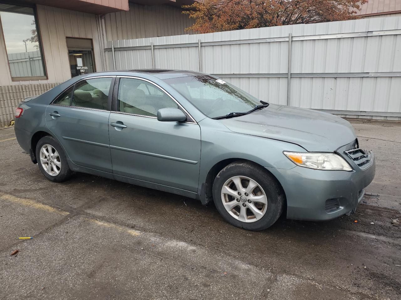 2010 Toyota Camry - Image 4
