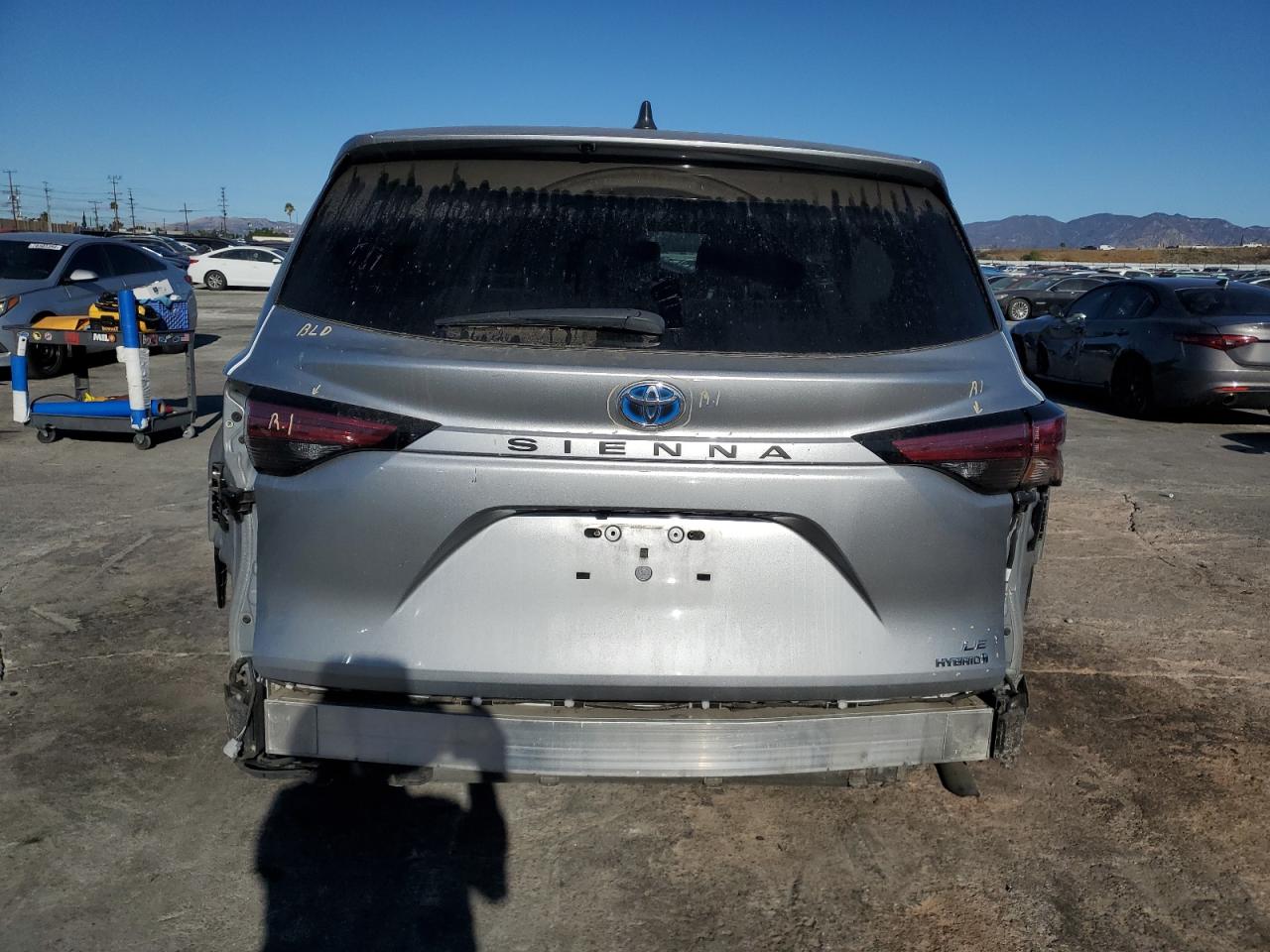 2022 Toyota Sienna Le VIN: 5TDKRKEC1NS103803 Lot: 76137414