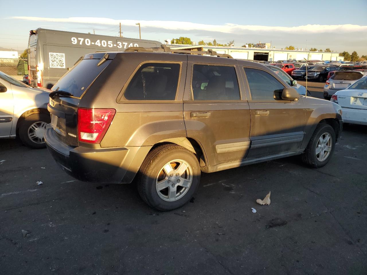2005 Jeep Grand Cherokee - Image 3