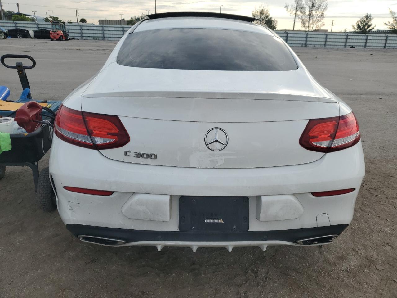 2017 Mercedes-Benz C 300 VIN: WDDWJ4JB8HF420912 Lot: 76321524