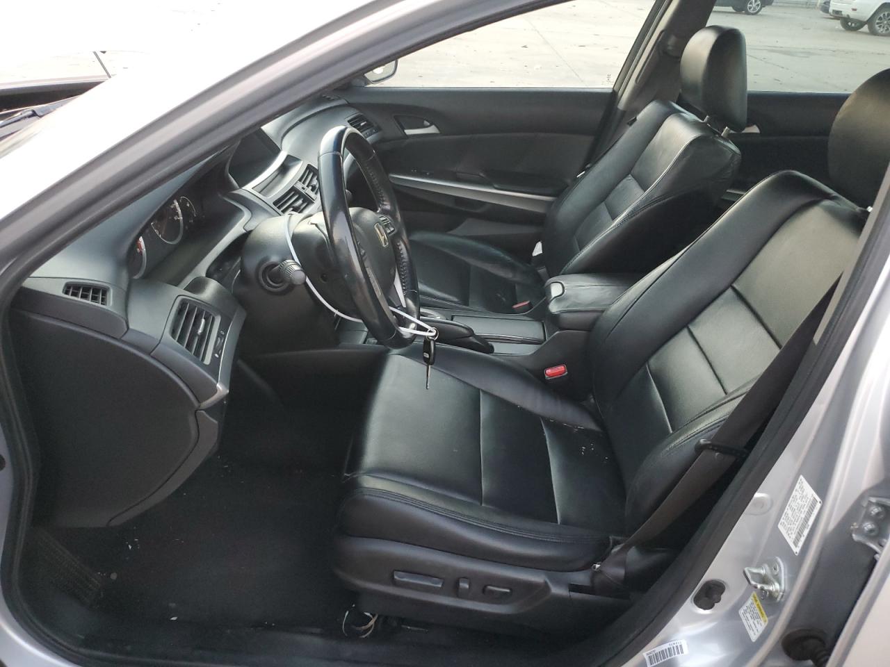 2009 Honda Accord - Image 7