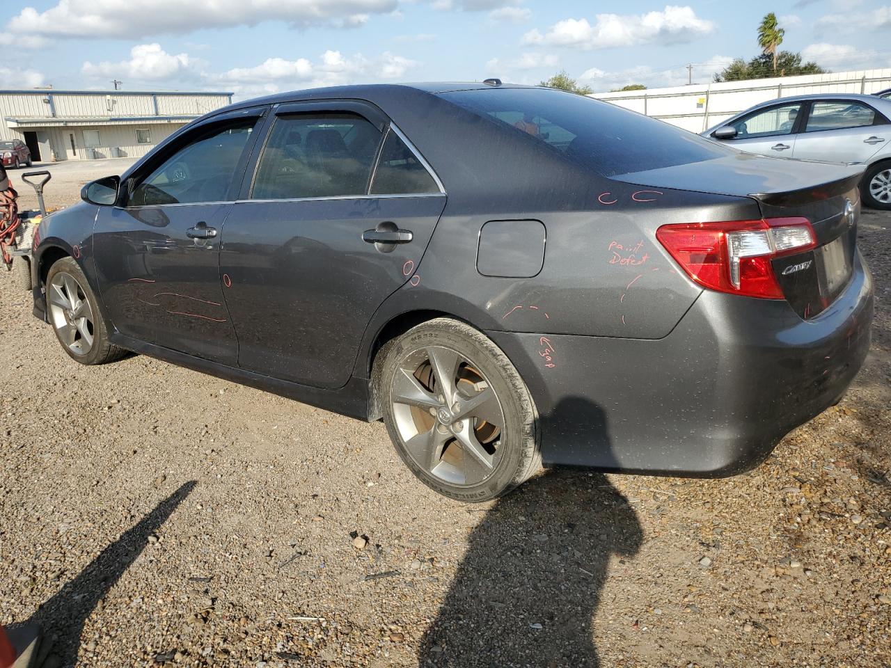 VIN 4T1BK1FK7DU525813 2013 TOYOTA CAMRY no.2