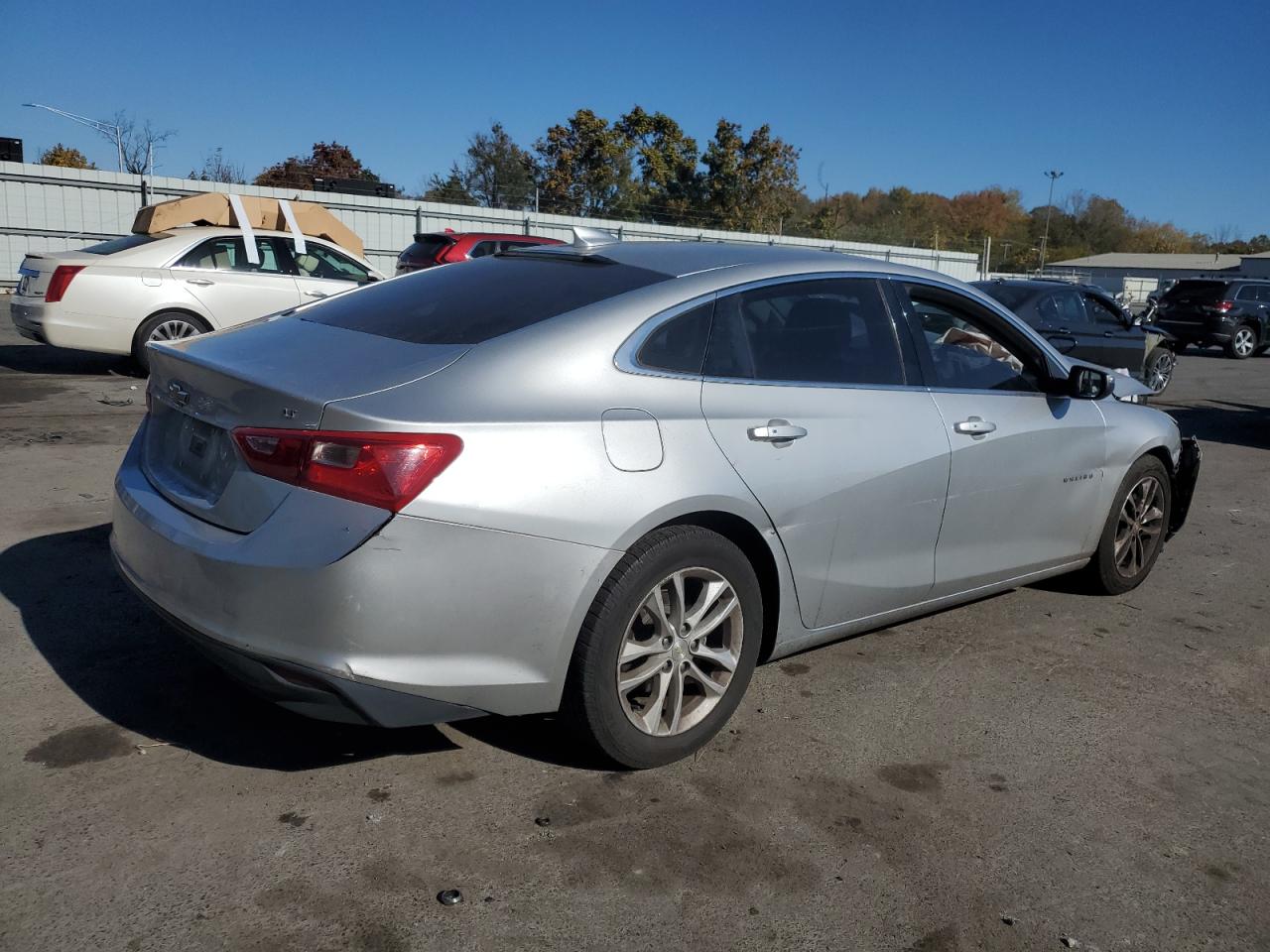 2018 Chevrolet Malibu - Image 3