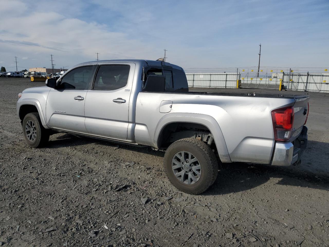 VIN 3TMDZ5BN3JM047308 2018 TOYOTA TACOMA no.2