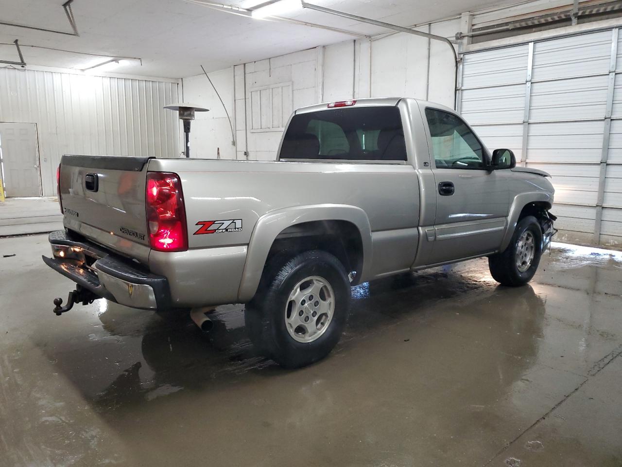 2003 Chevrolet S-10 Pickup - Image 3