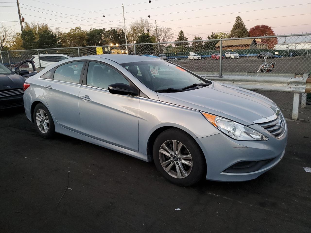 VIN 5NPEB4AC7EH860634 2014 HYUNDAI SONATA no.4