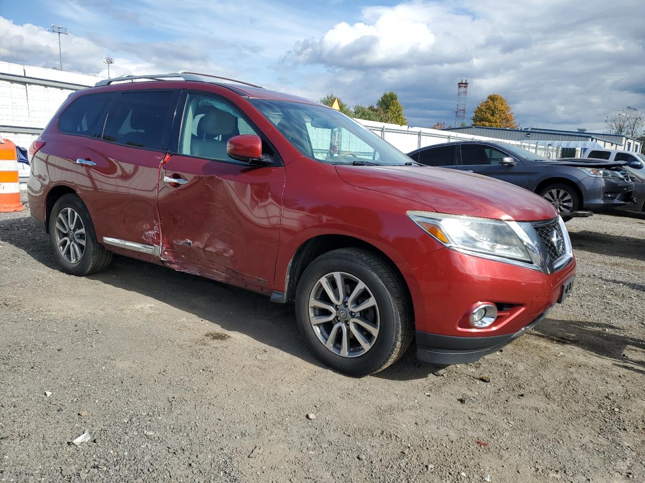 2013 Nissan Pathfinder - Image 4