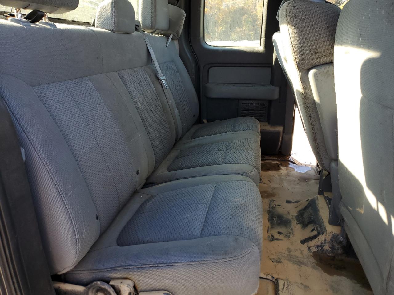 2013 Ford F-150 - Image 10