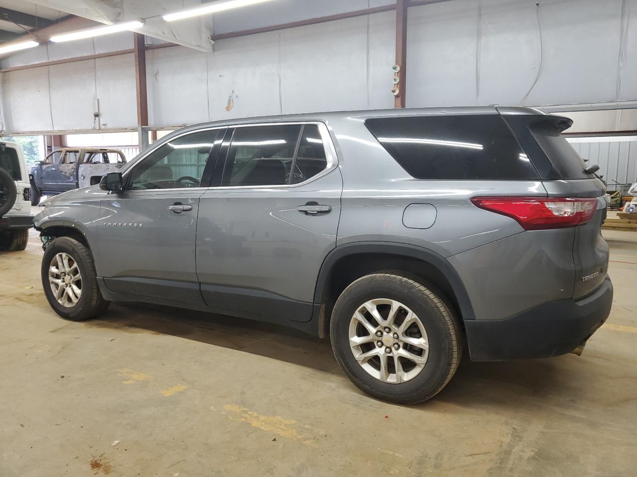 2018 Chevrolet Traverse - Image 2