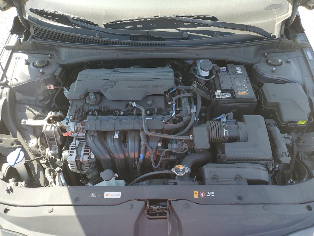 2024 Hyundai Elantra - Image 12