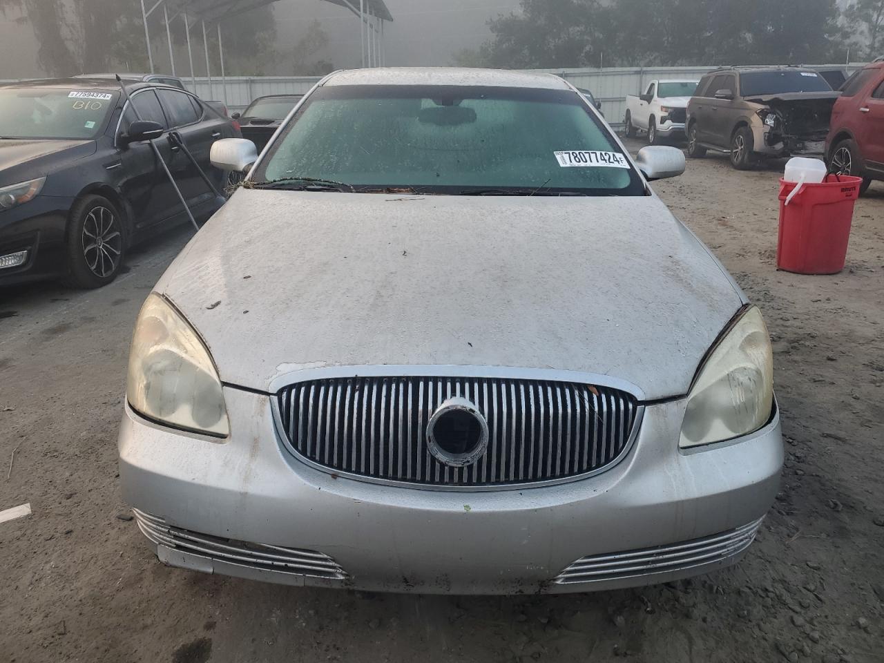 2010 Buick Lucerne - Image 5