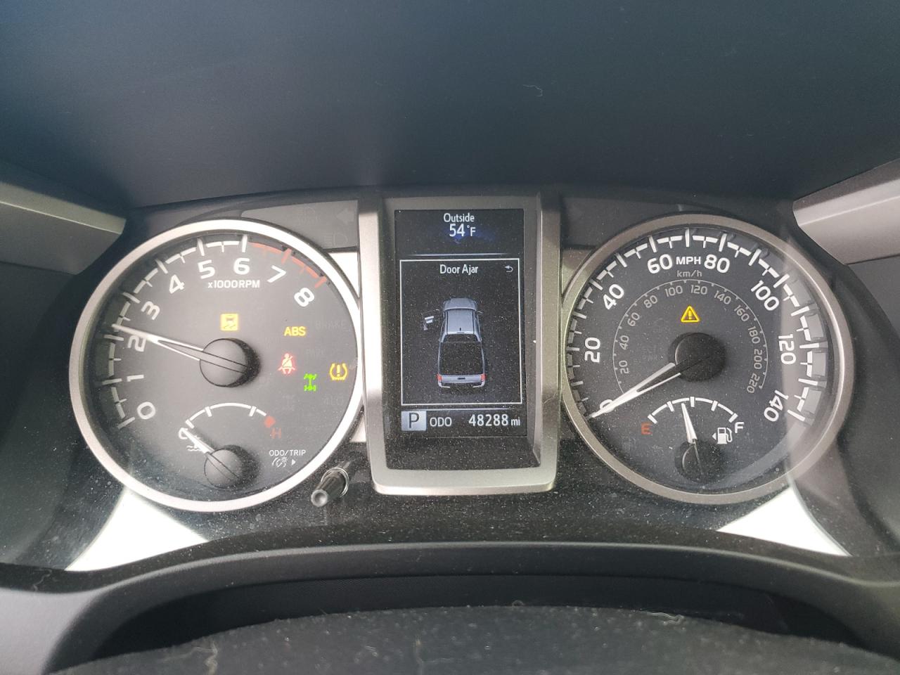 2019 Toyota Tacoma - Image 9