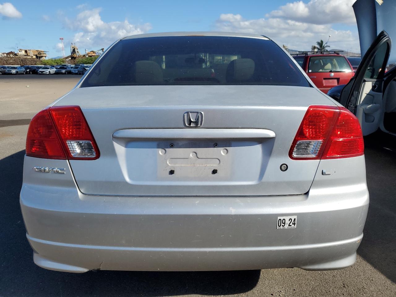 2HGES16555H568032 2005 Honda Civic Lx