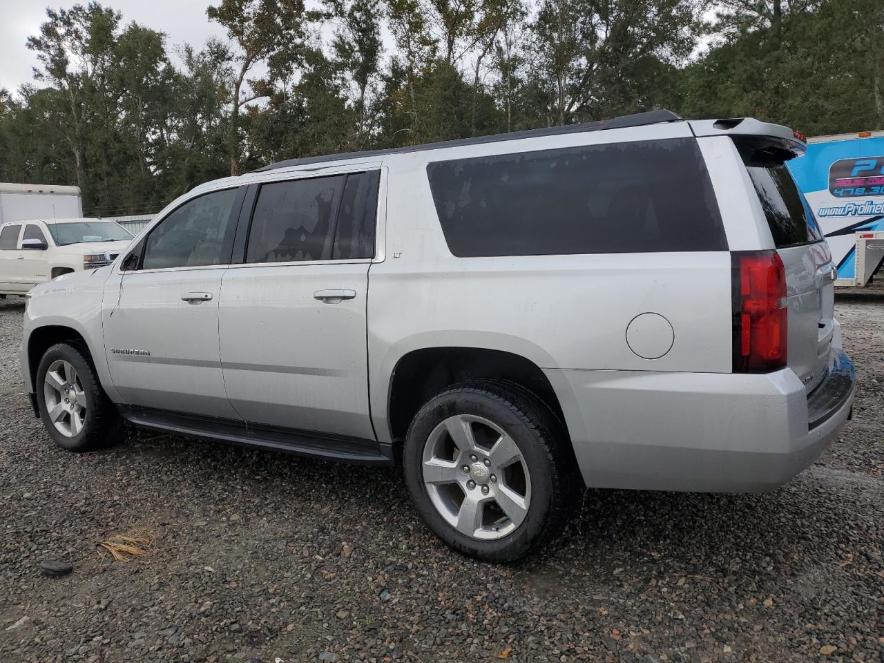 2018 Chevrolet Suburban - Image 2