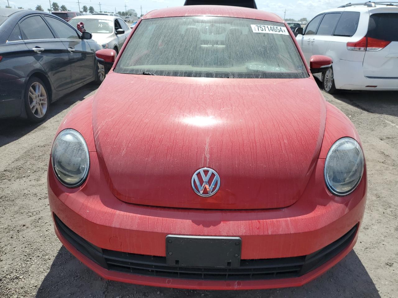 2014 Volkswagen Beetle - Image 5