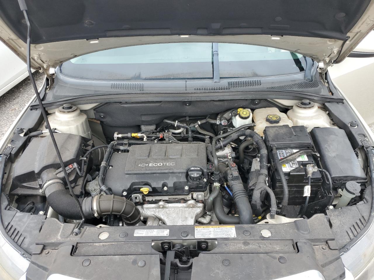 2014 Chevrolet Cruze - Image 11