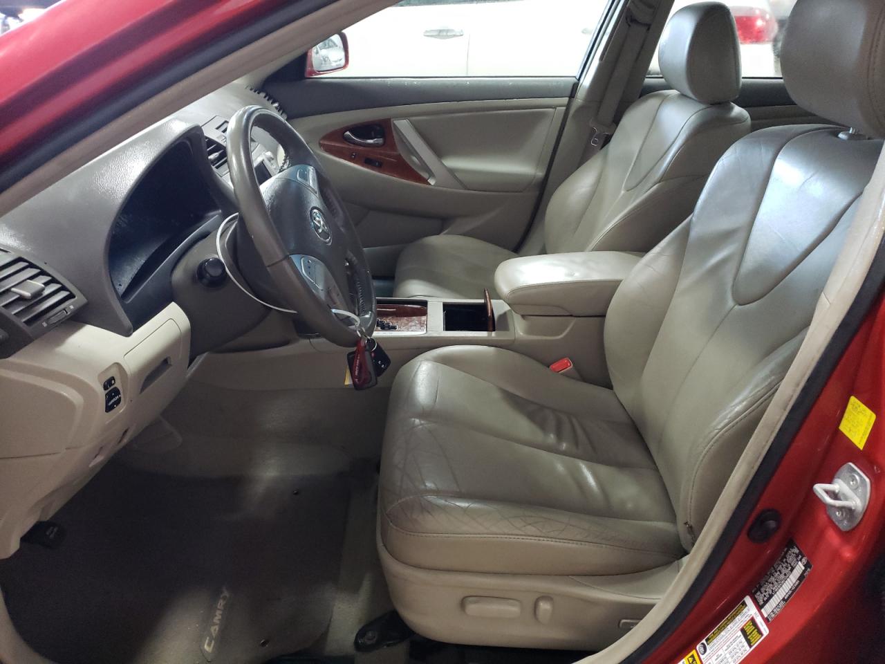 2011 Toyota Camry - Image 7