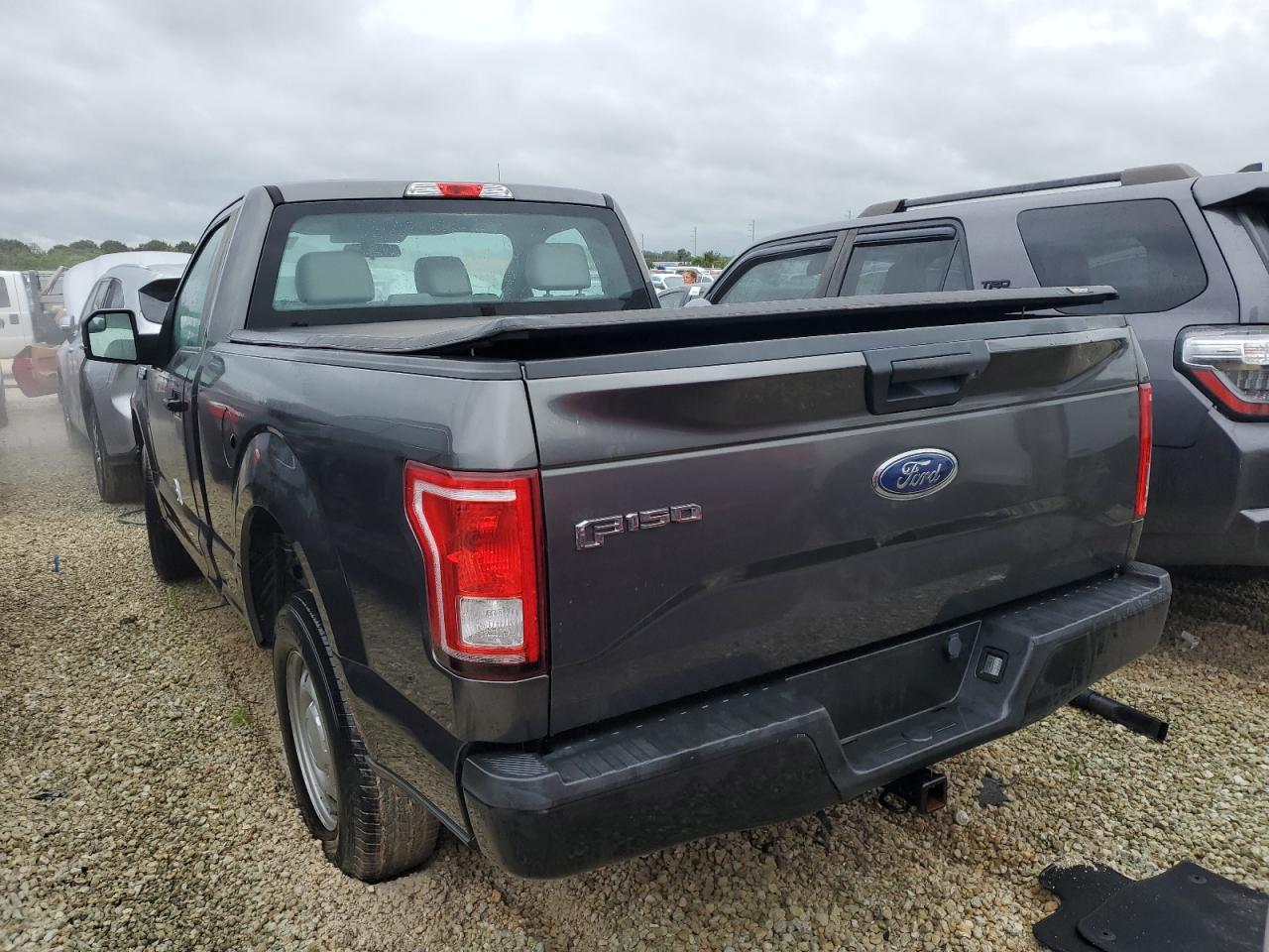 1FTMF1C83HFC83137 2017 Ford F150