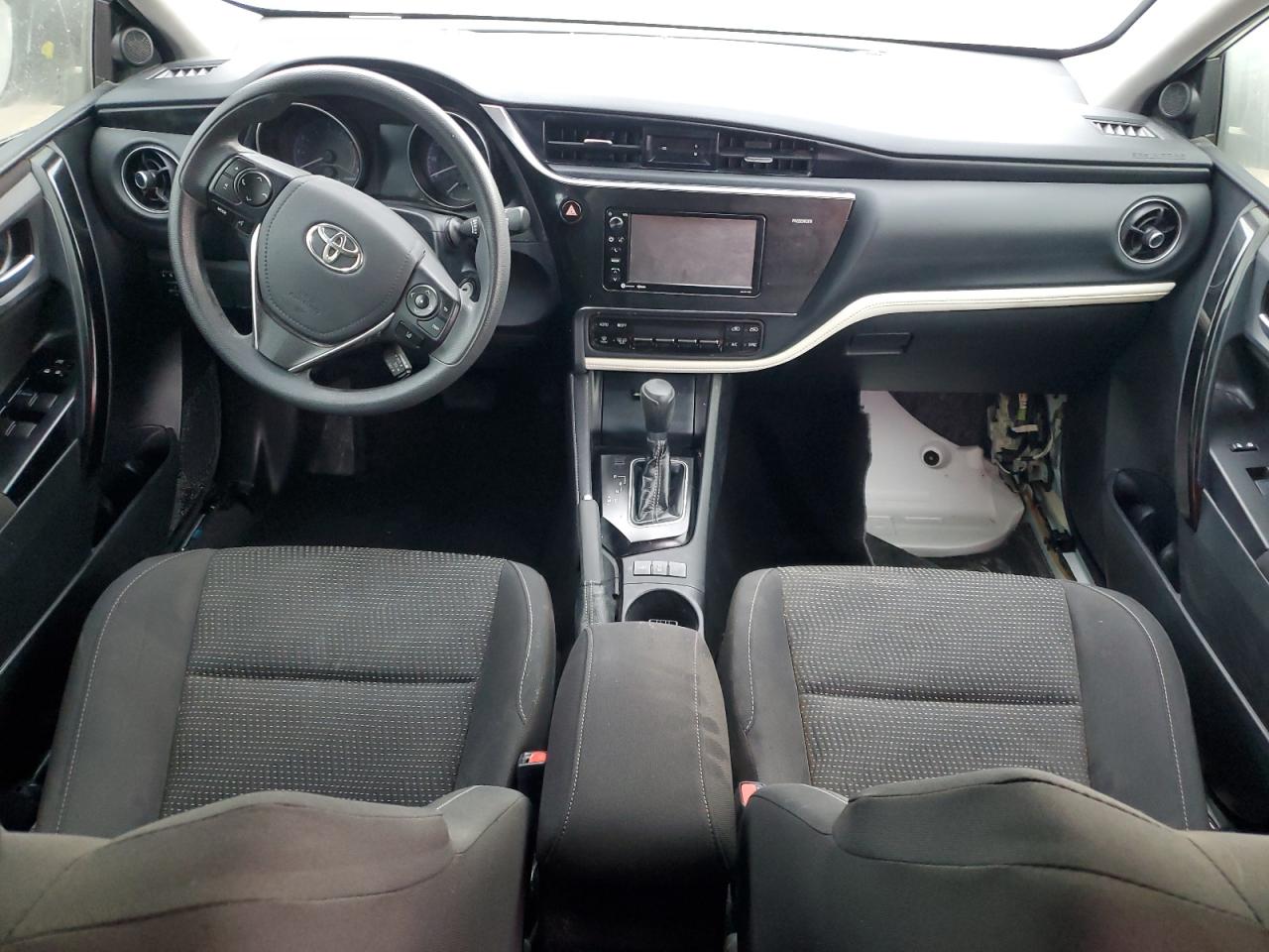 2017 Toyota Corolla - Image 8