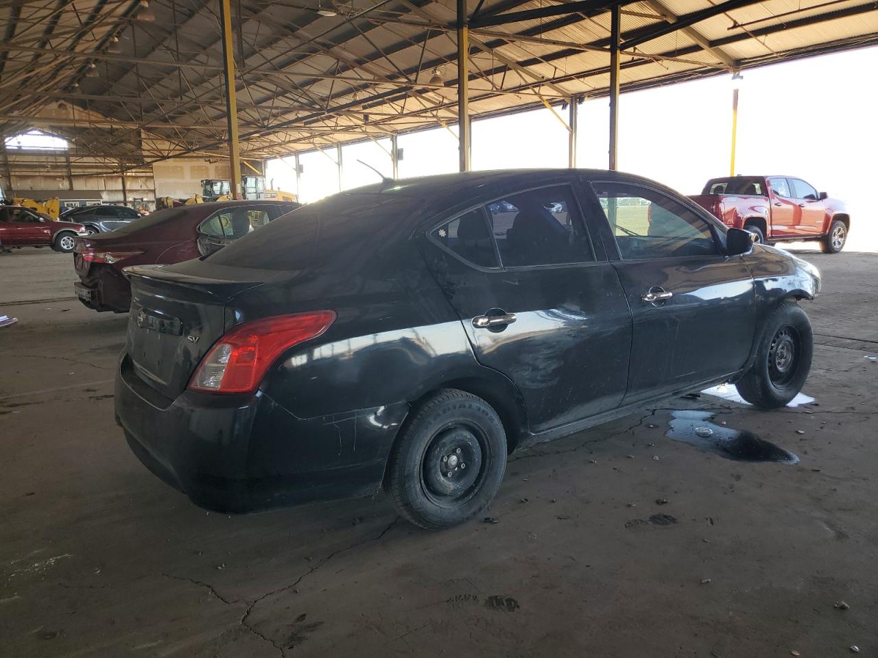 2019 Nissan Versa - Image 3