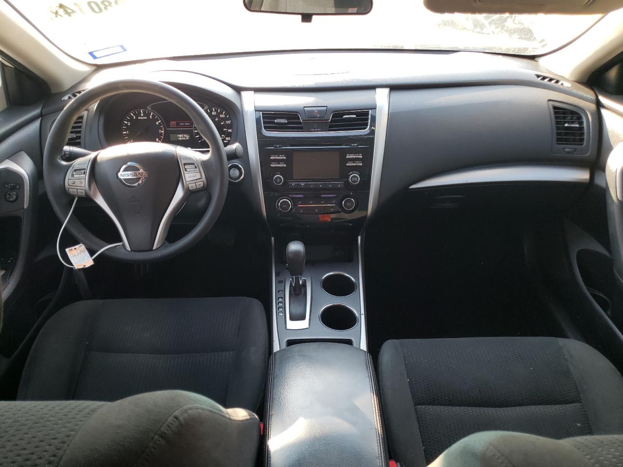 2015 Nissan Altima - Image 8