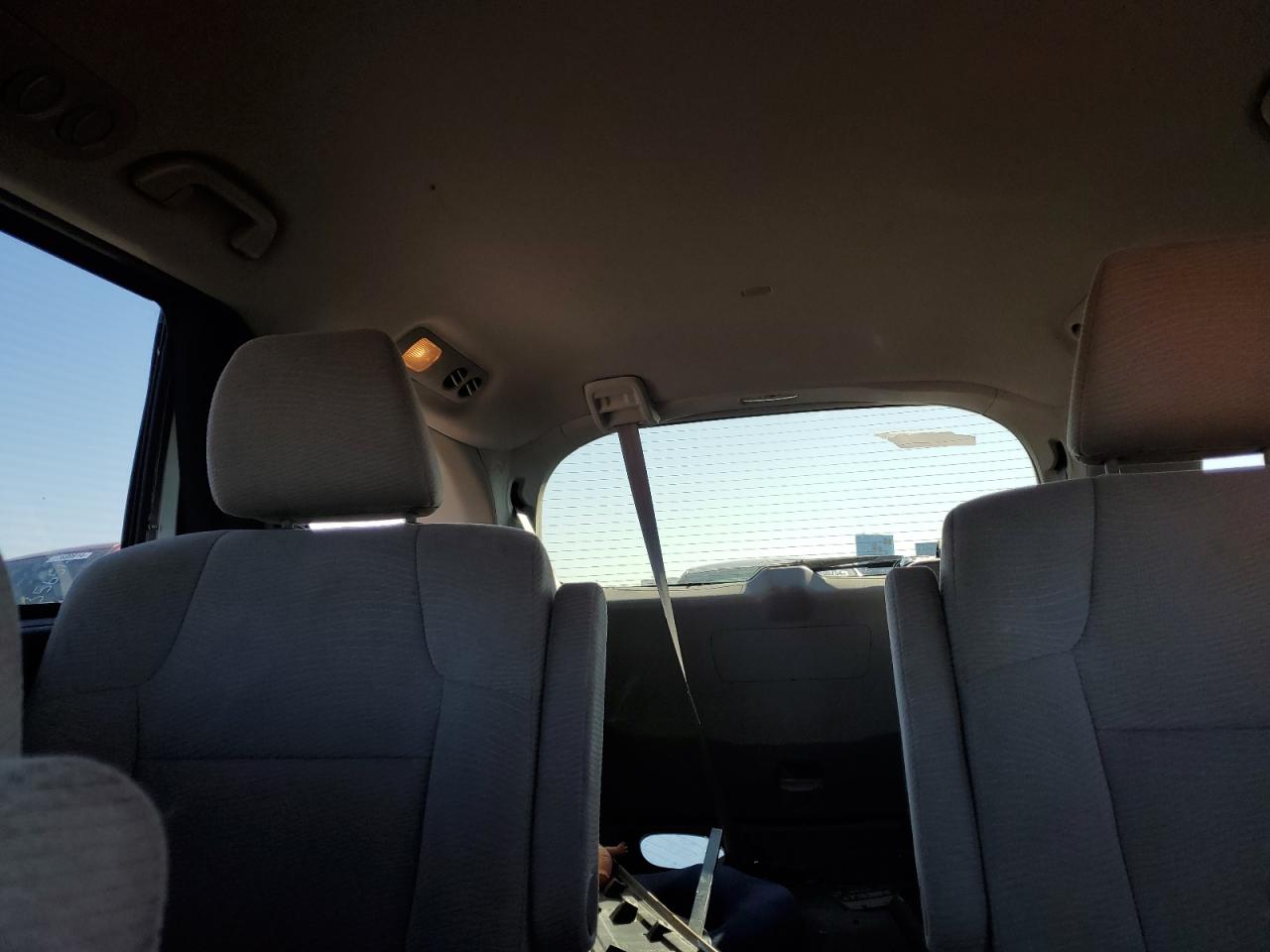 2012 Honda Odyssey - Image 10