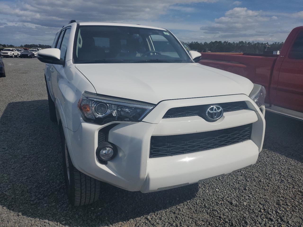 2019 Toyota 4Runner - Image 5